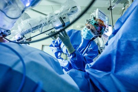 Nurses in OR